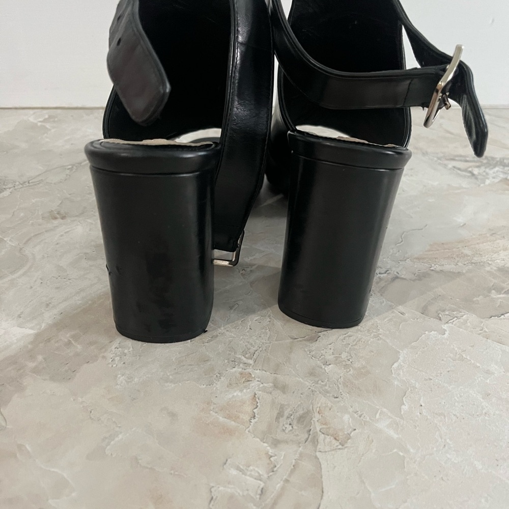 Prada Black Sandals with Modern Architectural Design - Picture 4 of 6
